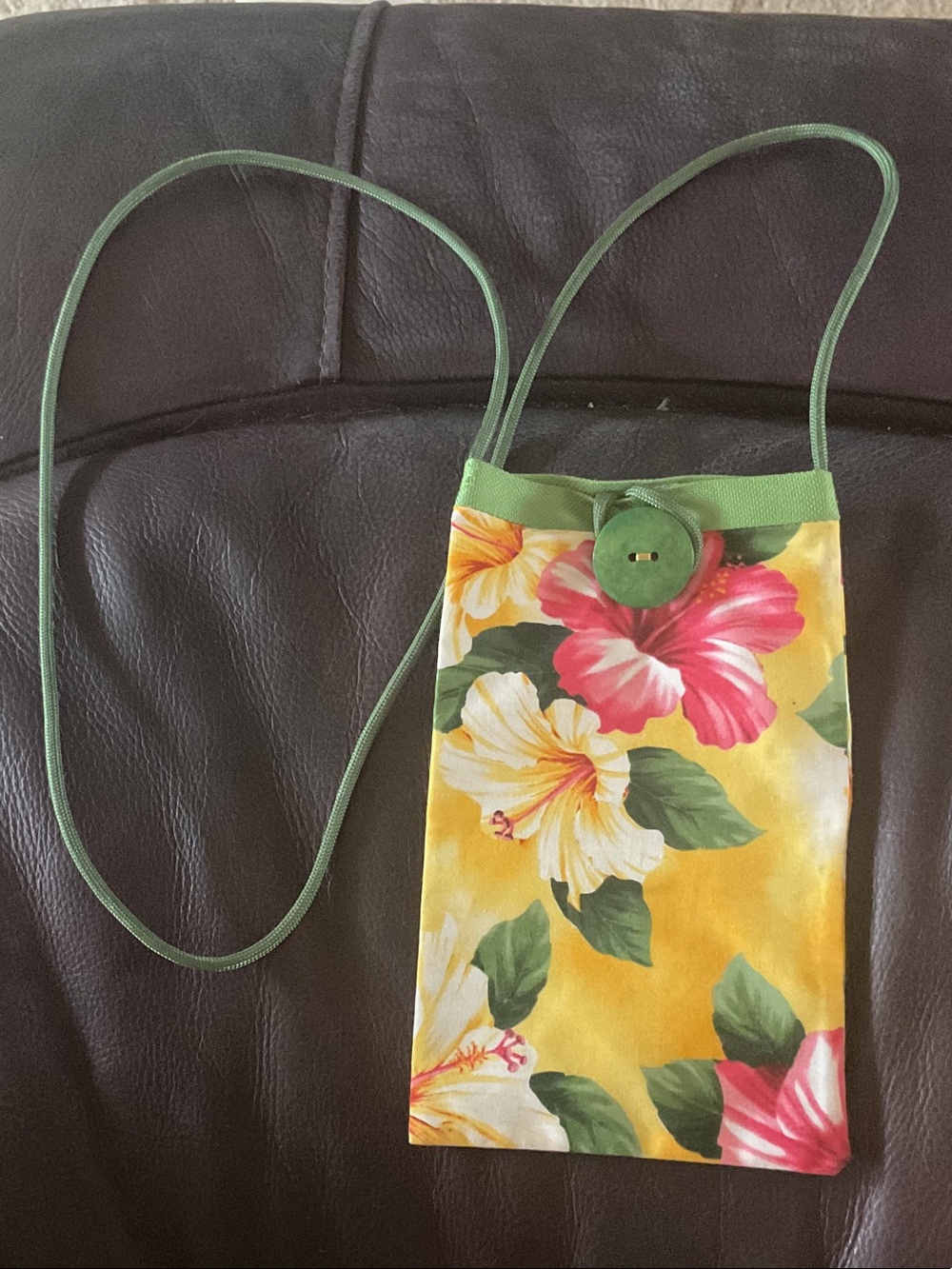 Made with Aloha Floral Crossbody w button closure- Yellow & Pink Approx 7” x 4”